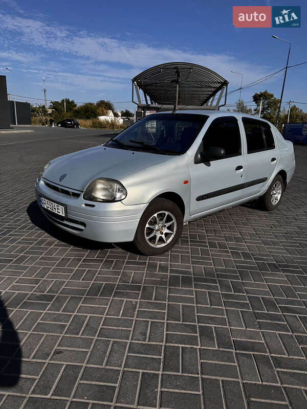 Хэтчбек Renault Clio 2001 в Днепре