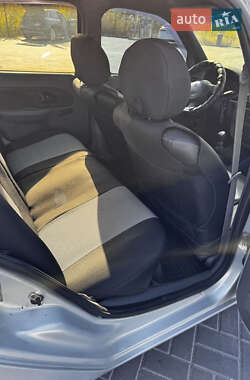 Хэтчбек Renault Clio 2001 в 