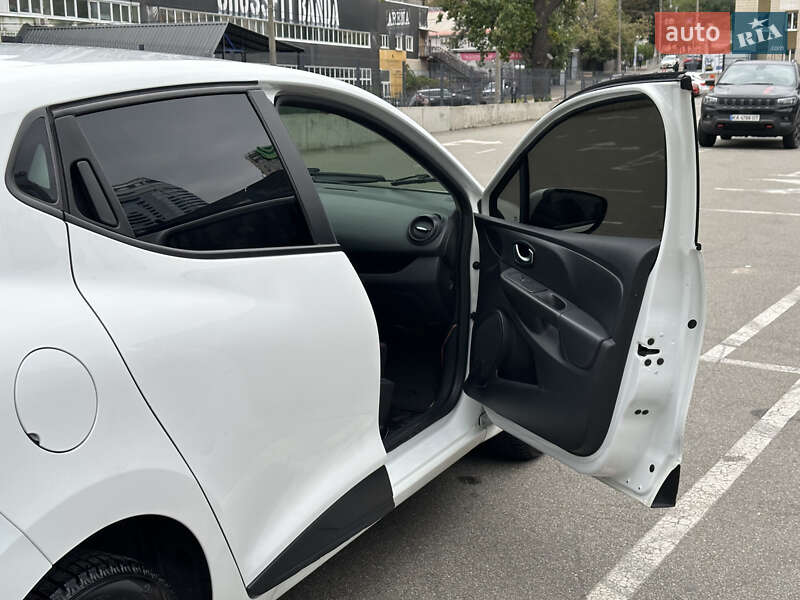 Хэтчбек Renault Clio 2015 в Киеве
