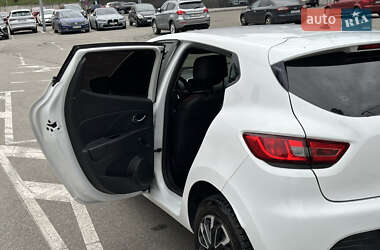 Хэтчбек Renault Clio 2015 в 