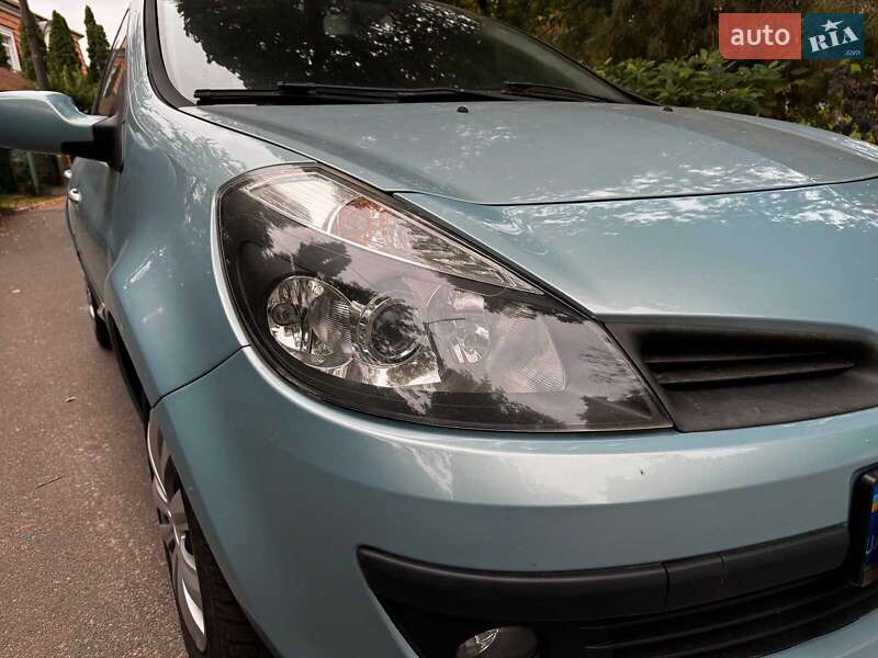 Хэтчбек Renault Clio 2007 в Киеве