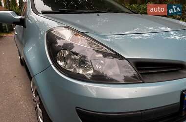 Хэтчбек Renault Clio 2007 в 