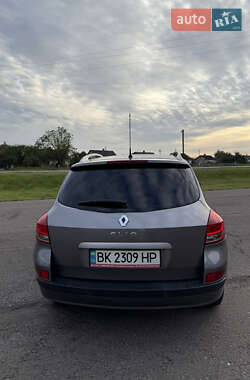 Універсал Renault Clio 2008 в Рівному