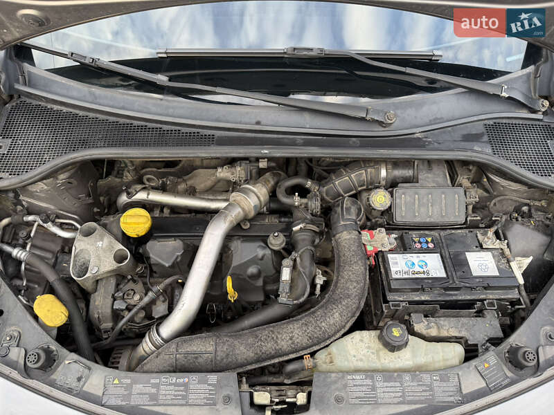 Универсал Renault Clio 2008 в Ровно фото 27 Универсал Renault Clio 2008 в Ровно