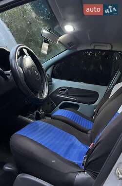 Седан Renault Clio 2006 в 