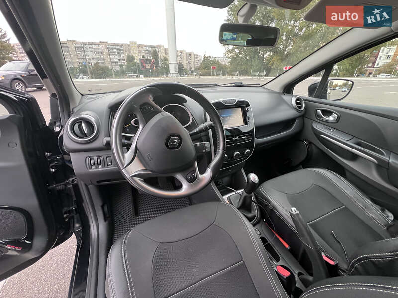 Универсал Renault Clio 2015 в Киеве фото 25 Универсал Renault Clio 2015 в Киеве