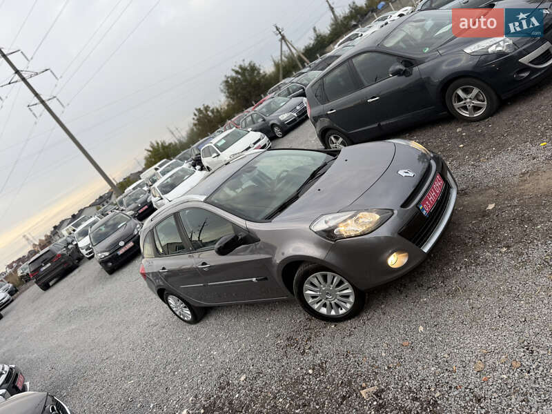 Renault Clio 2011 Renault Clio 2011