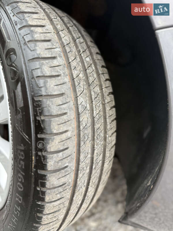 Универсал Renault Clio 2011 в Ровно фото 15 Универсал Renault Clio 2011 в Ровно