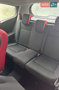 Хэтчбек Renault Clio 2007 в 