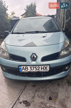 Хэтчбек Renault Clio 2007 в 
