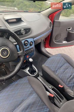 Хэтчбек Renault Clio 2008 в 