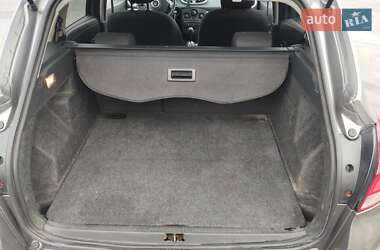 Универсал Renault Clio 2010 в 