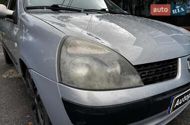 Седан Renault Clio 2006 в 