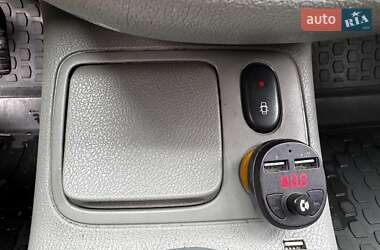 Седан Renault Clio 2006 в 
