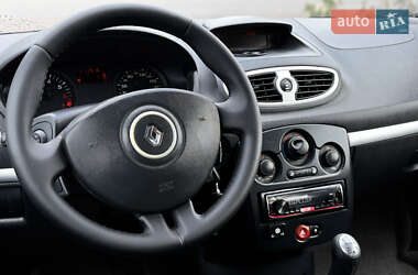 Универсал Renault Clio 2009 в 