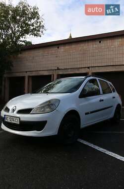 Хэтчбек Renault Clio 2009 в 