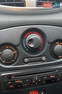 Універсал Renault Clio 2009 в 