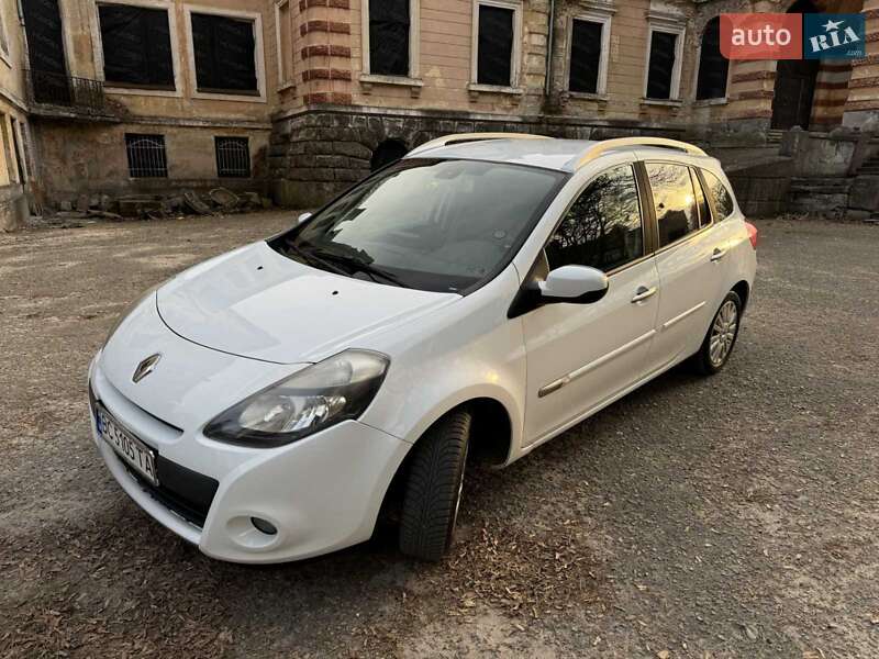 Универсал Renault Clio 2011 в 