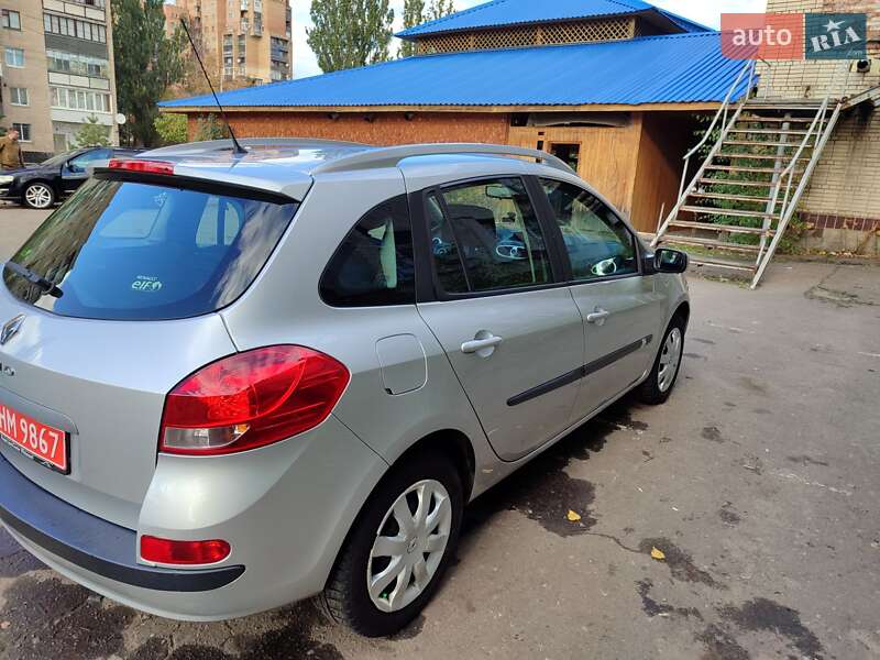 Универсал Renault Clio 2007 в Славянске