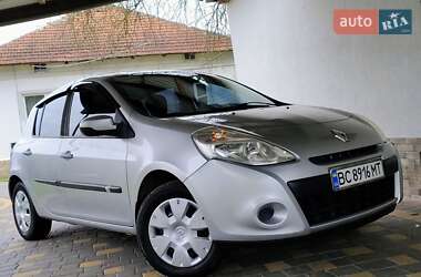 Хетчбек Renault Clio 2010 в 