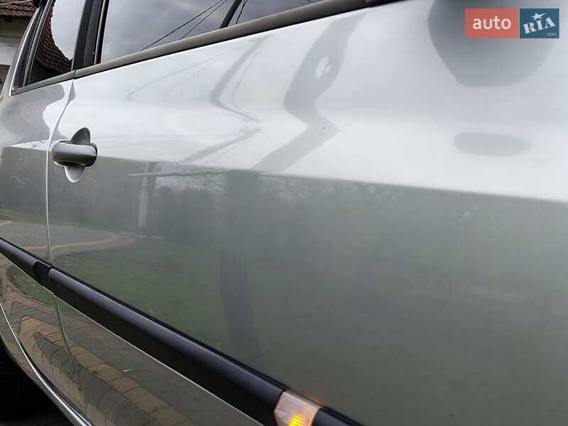 Хэтчбек Renault Clio 2010 в Бориславе