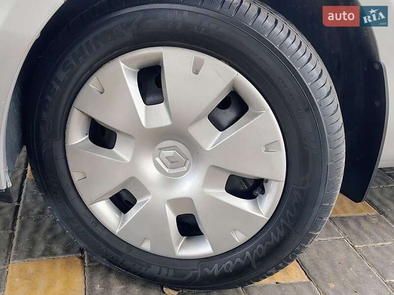 Хэтчбек Renault Clio 2010 в Бориславе
