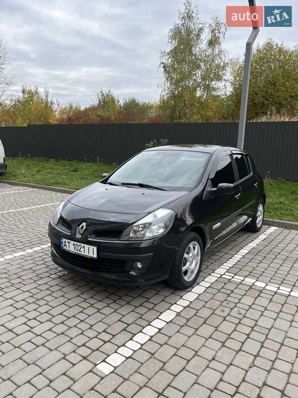 Хэтчбек Renault Clio 2007 в Ивано-Франковске фото 34 Хэтчбек Renault Clio 2007 в Ивано-Франковске