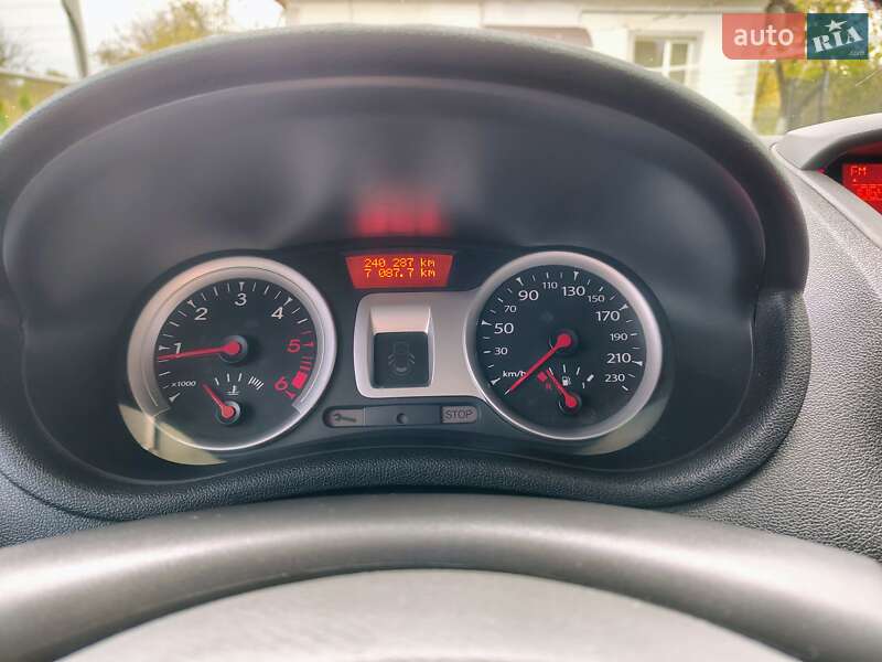 Хэтчбек Renault Clio 2010 в Бориславе
