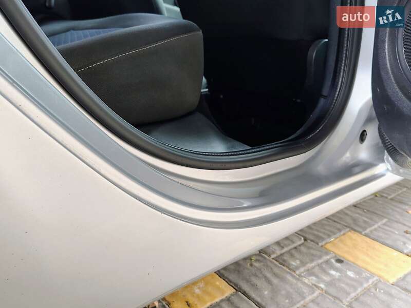Хэтчбек Renault Clio 2010 в Бориславе