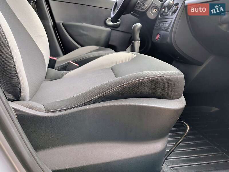 Хэтчбек Renault Clio 2010 в Бориславе