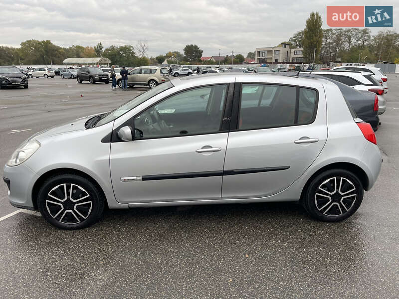 Хэтчбек Renault Clio 2007 в Киеве фото 2 Хэтчбек Renault Clio 2007 в Киеве