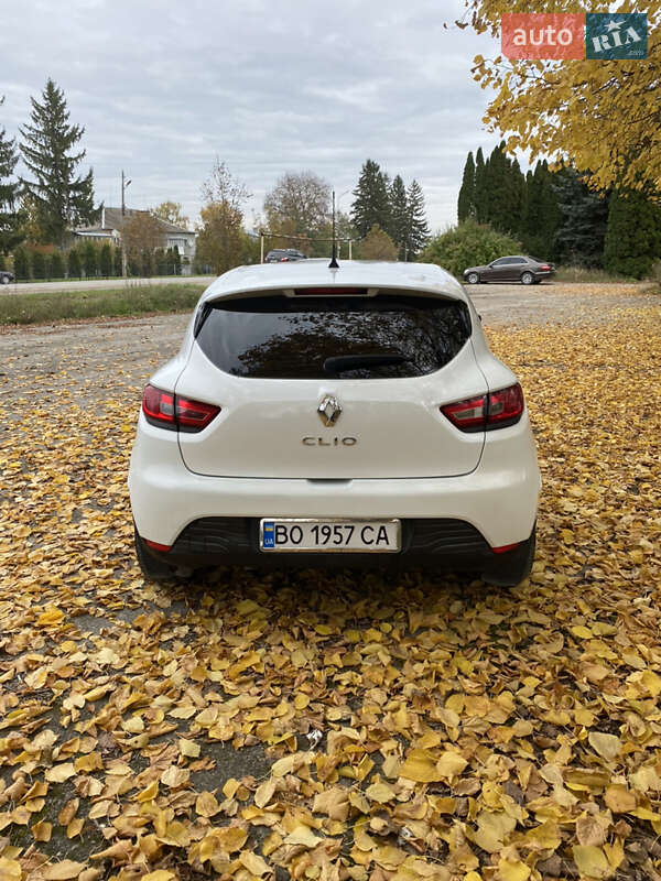 Хетчбек Renault Clio 2013 в Чорткові