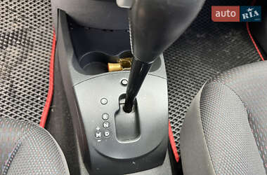 Хетчбек Renault Clio 2007 в 