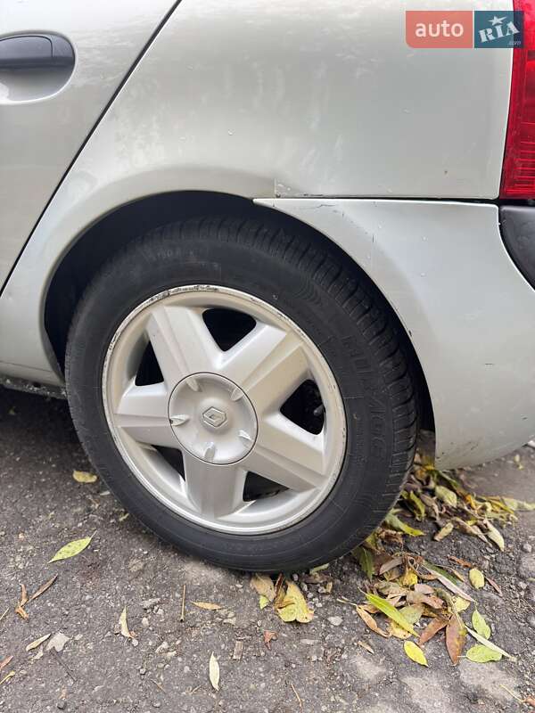Хэтчбек Renault Clio 2001 в Хмельницком фото 3 Хэтчбек Renault Clio 2001 в Хмельницком