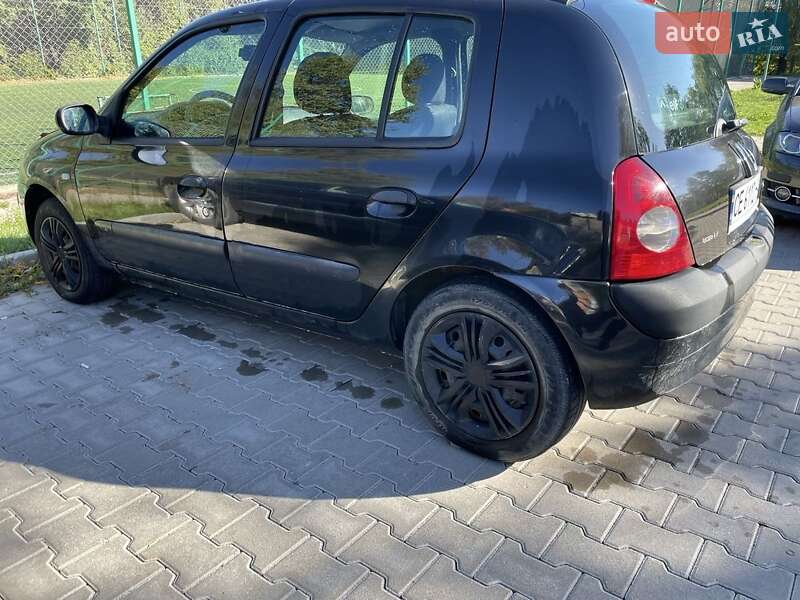 Хетчбек Renault Clio 2006 в Чернівцях
