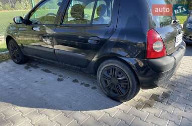 Хэтчбек Renault Clio 2006 в 