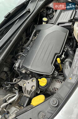 Хетчбек Renault Clio 2007 в 
