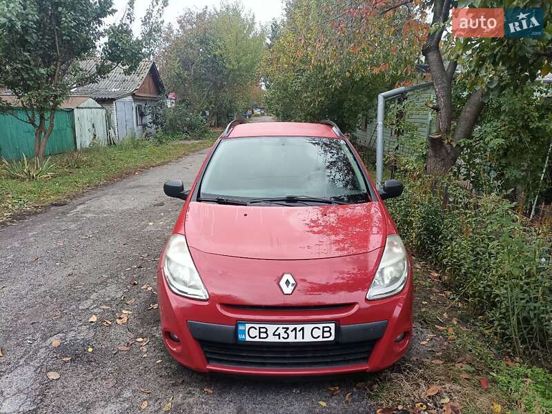 Універсал Renault Clio 2010 в Чернігові
