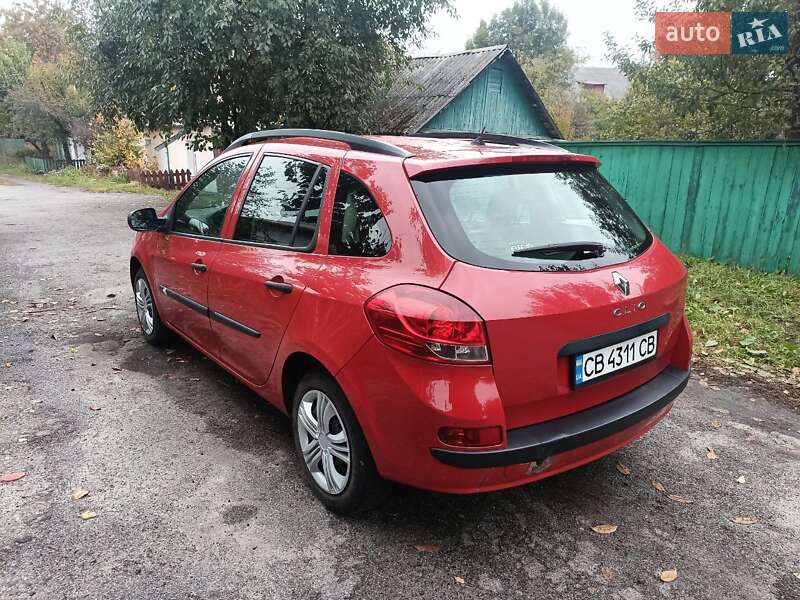 Універсал Renault Clio 2010 в Чернігові