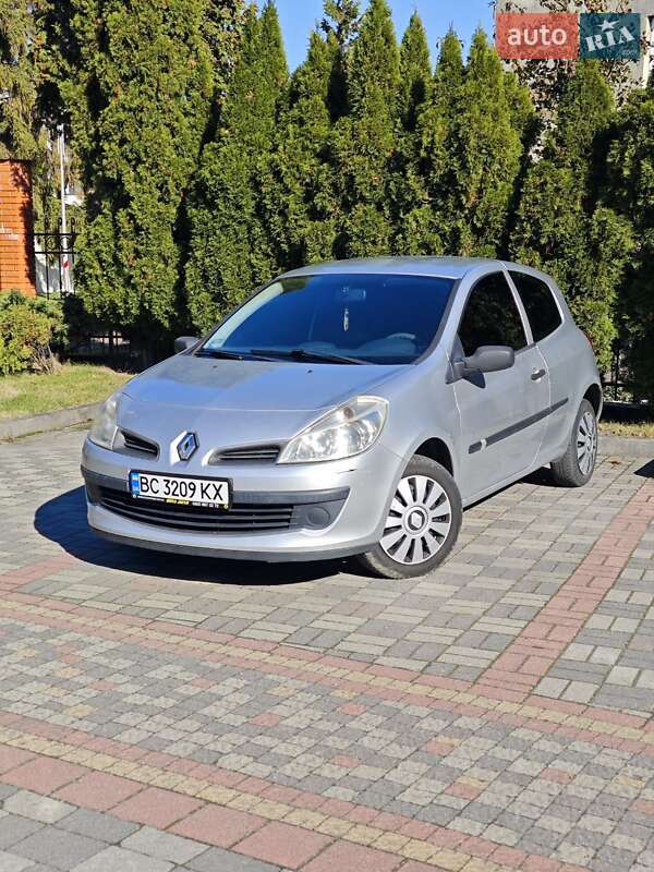 Хетчбек Renault Clio 2007 в Стрию фото 4 Хетчбек Renault Clio 2007 в Стрию