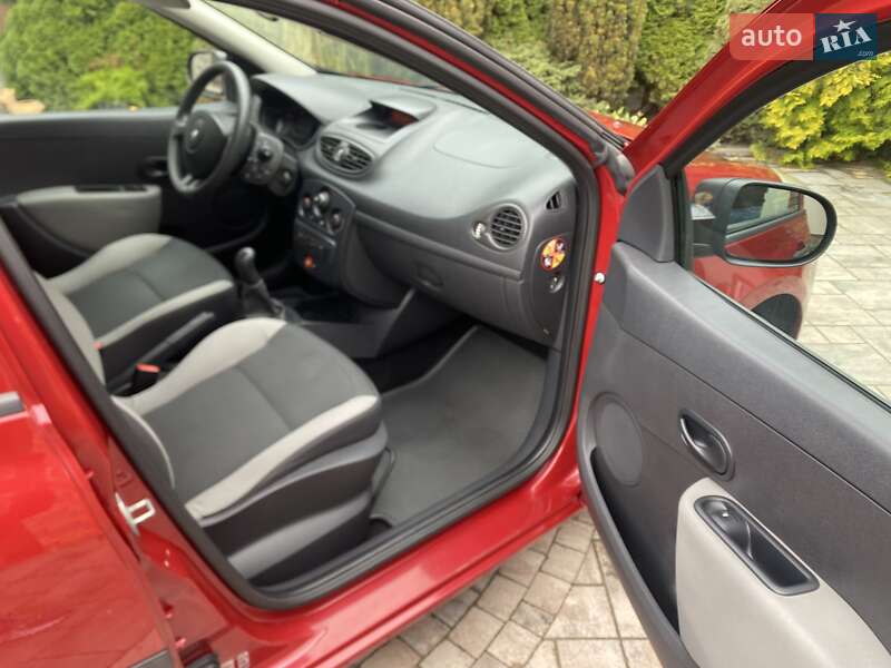 Универсал Renault Clio 2009 в Радивилове фото 17 Универсал Renault Clio 2009 в Радивилове