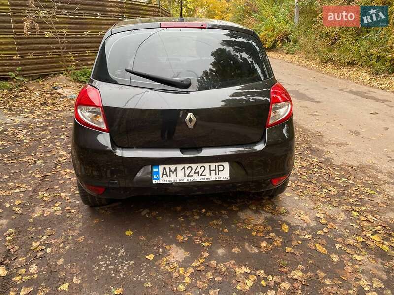 Хетчбек Renault Clio 2011 в Житомирі
