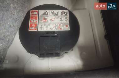 Хэтчбек Renault Clio 2012 в 