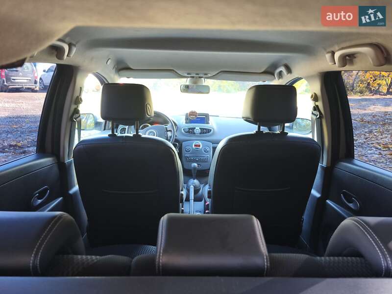 Хетчбек Renault Clio 2010 в Львові фото 3 Хетчбек Renault Clio 2010 в Львові