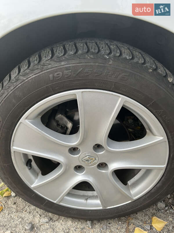 Універсал Renault Clio 2015 в Дніпрі фото 17 Універсал Renault Clio 2015 в Дніпрі