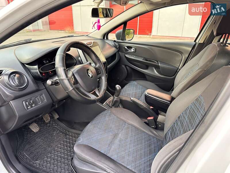 Хетчбек Renault Clio 2013 в Запоріжжі