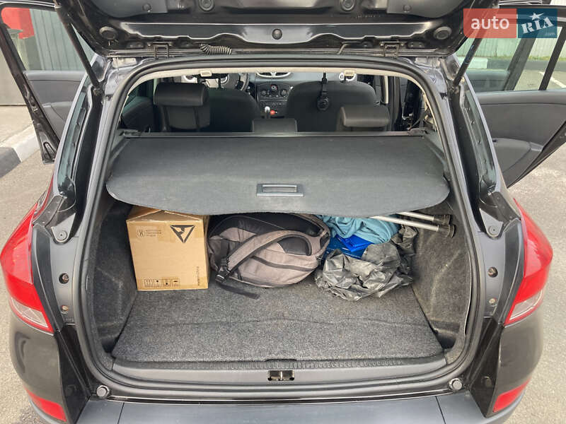 Универсал Renault Clio 2011 в Киеве фото 11 Универсал Renault Clio 2011 в Киеве