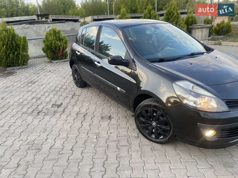 Хетчбек Renault Clio 2008 в Коломиї