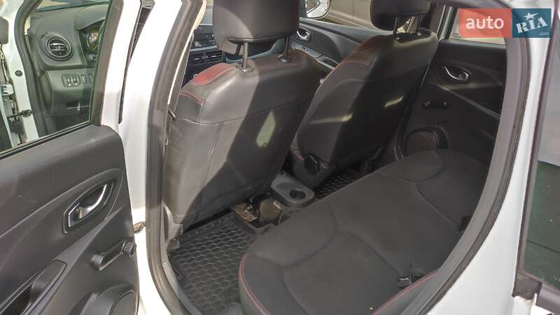 Универсал Renault Clio 2015 в Киеве фото 41 Универсал Renault Clio 2015 в Киеве