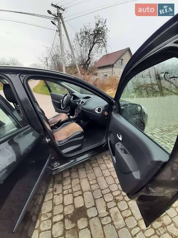 Хэтчбек Renault Clio 2011 в Львове фото 22 Хэтчбек Renault Clio 2011 в Львове